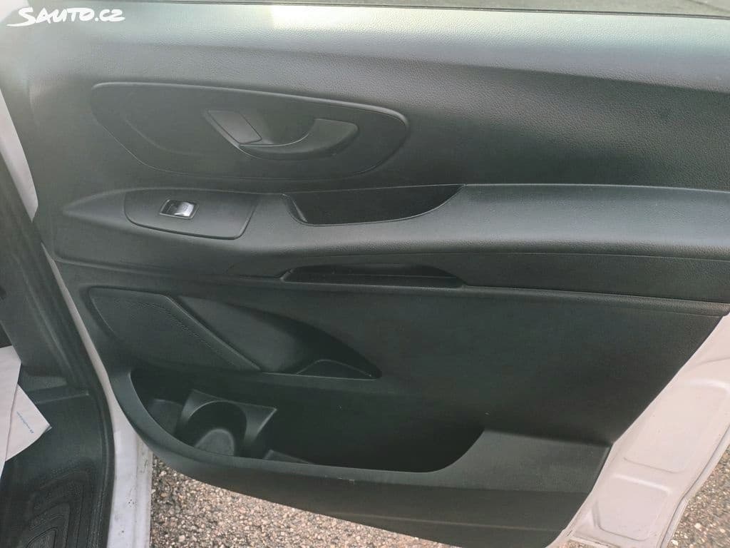 2015 Mercedes-Benz VITO - 11