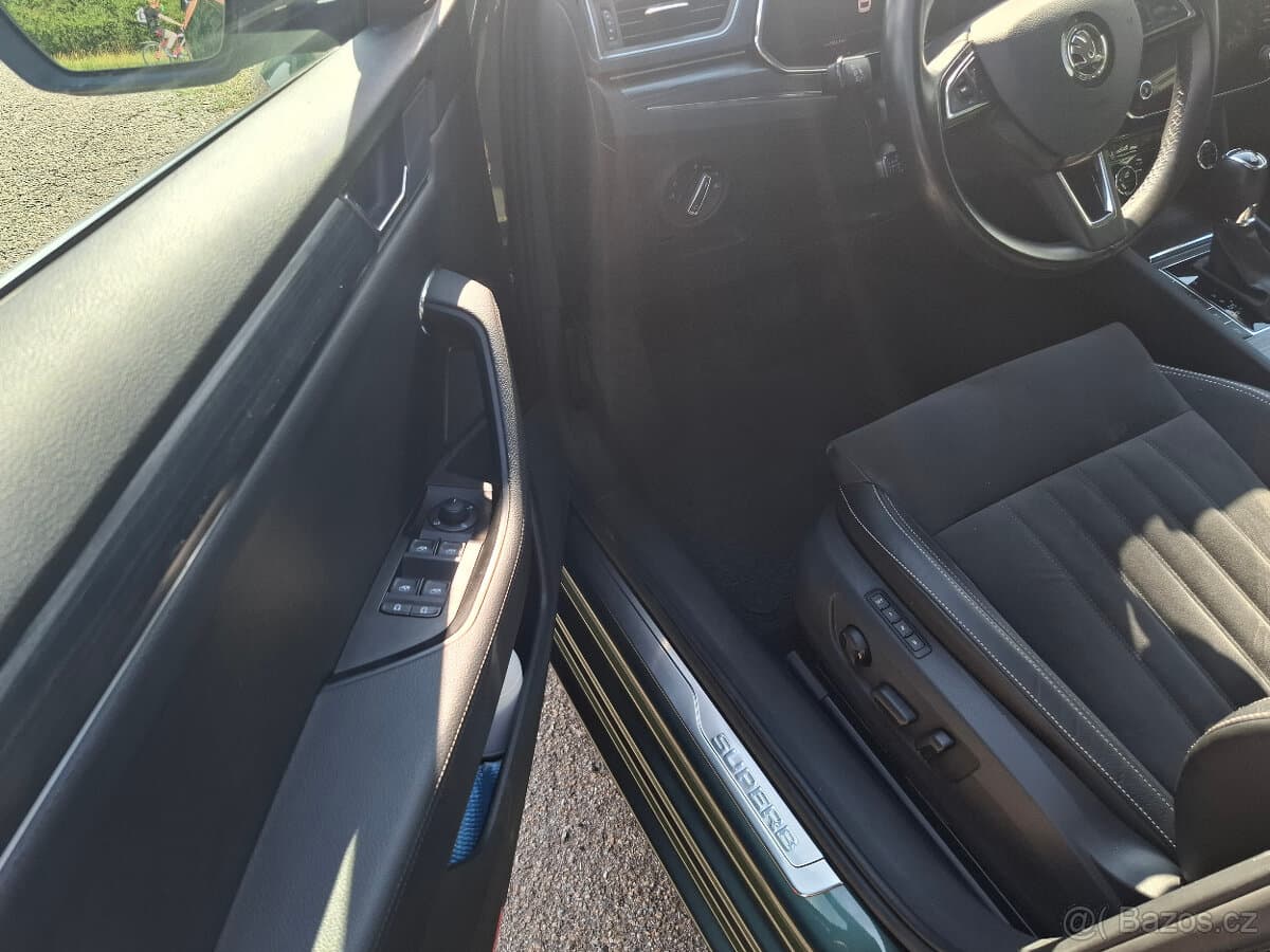 2020 Škoda SUPERB - 11