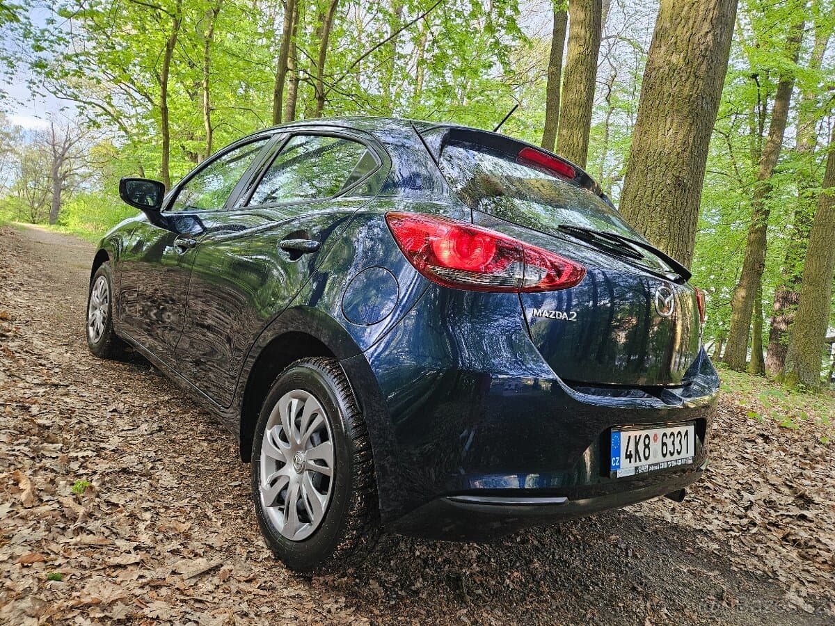 2022 Mazda 2 - 11