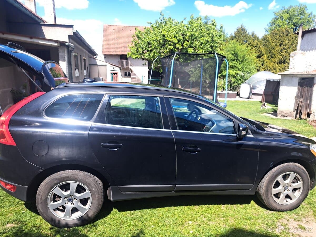 2011 Volvo XC60 - 11