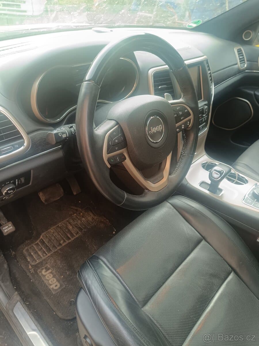 2014 Jeep CHEROKEE - 11