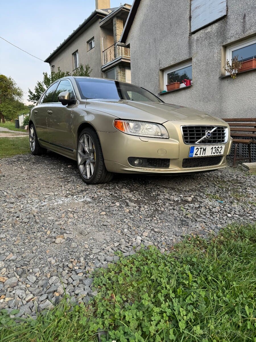 Volvo S80 - 11
