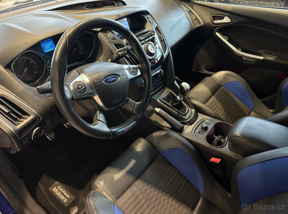 2013 Ford FOCUS - 11