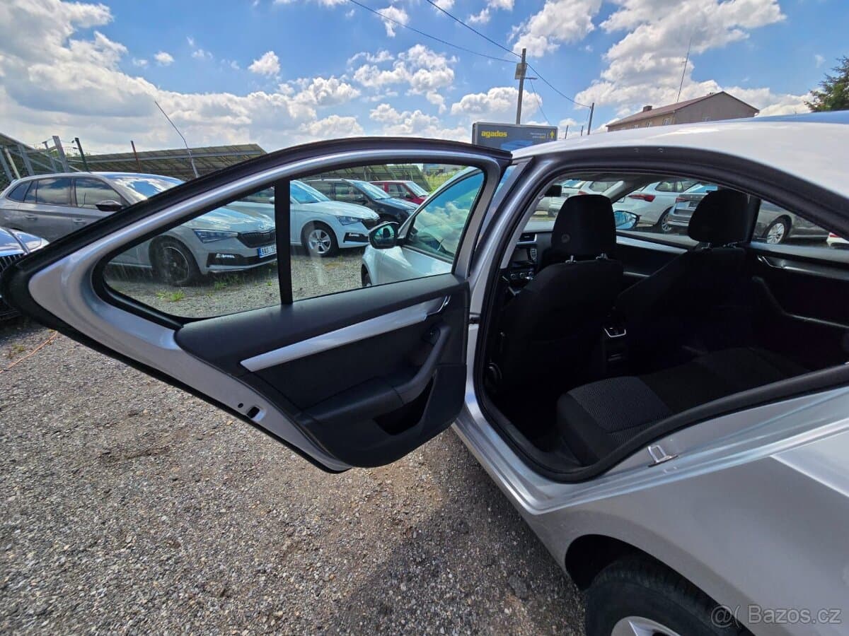 2014 Škoda OCTAVIA - 11