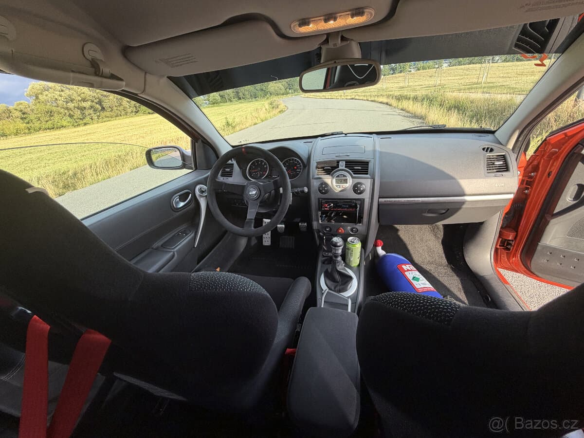 2006 Renault MEGANE - 11