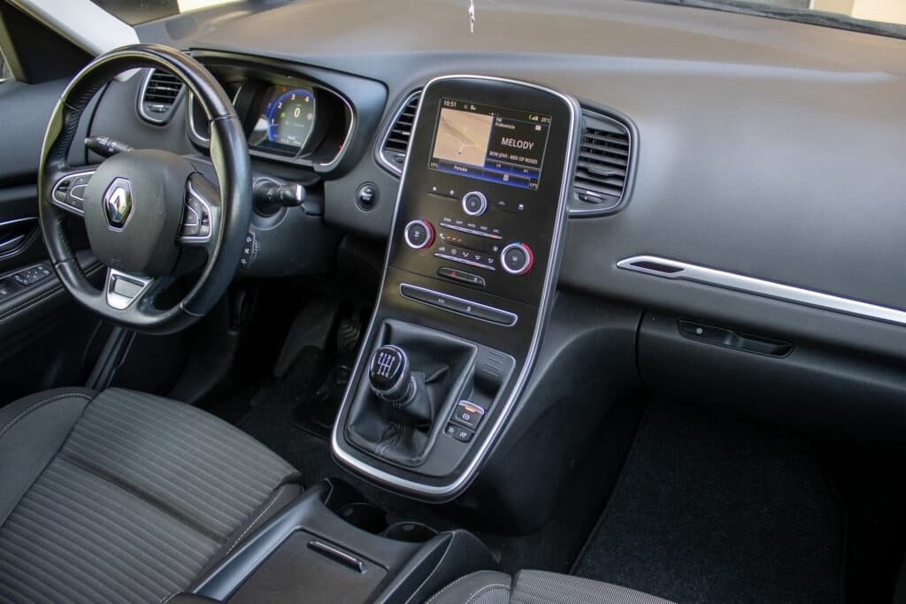 2017 Renault SCENIC - 11