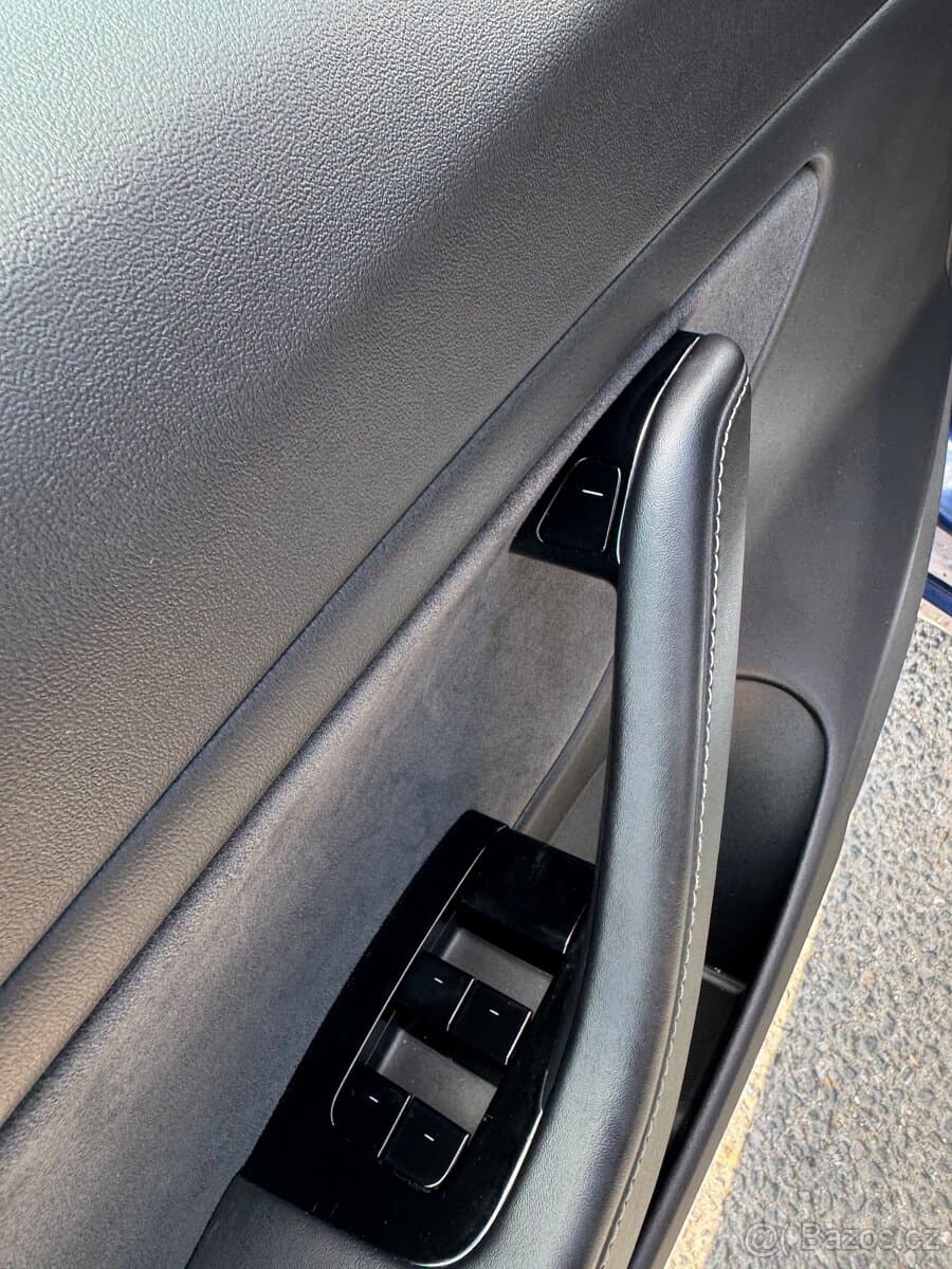 2019 Tesla MODEL 3 - 11