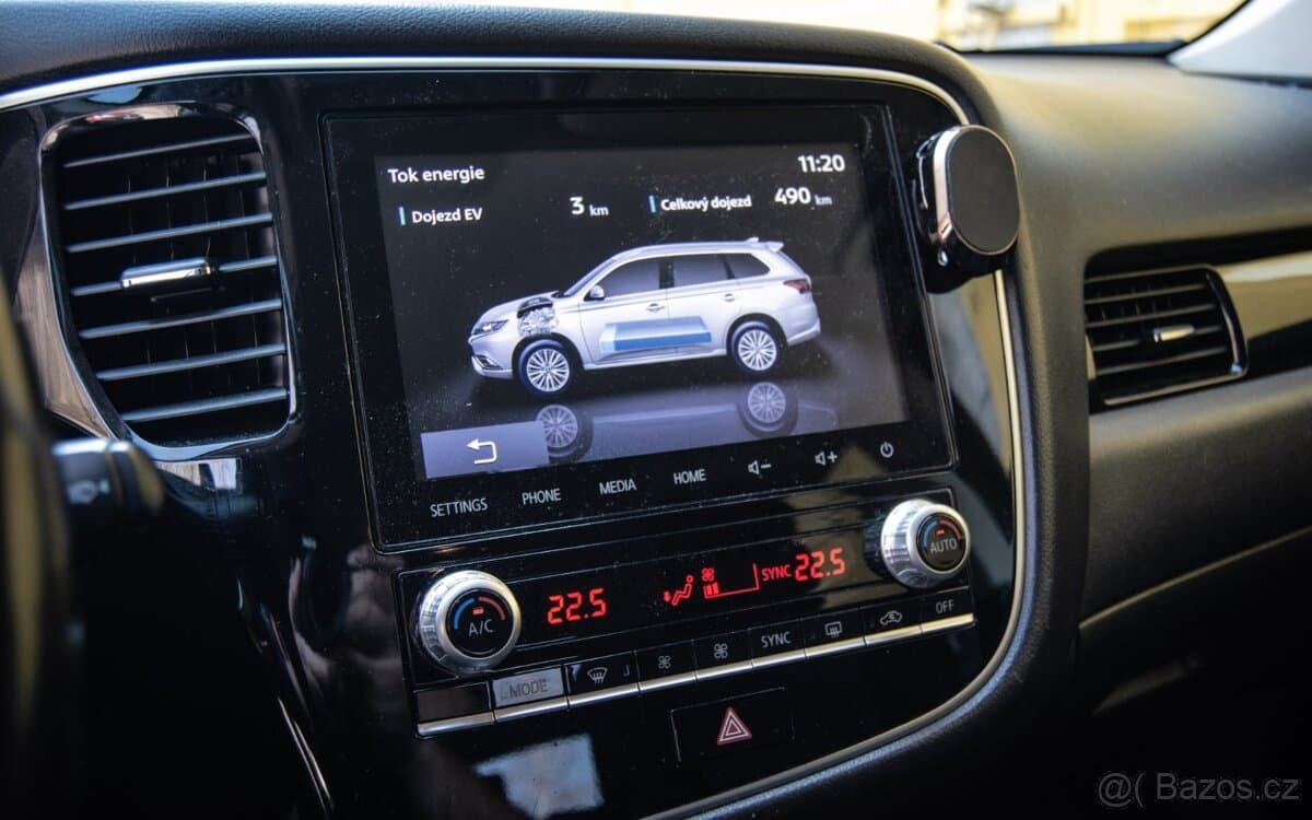 2019 Mitsubishi OUTLANDER - 11