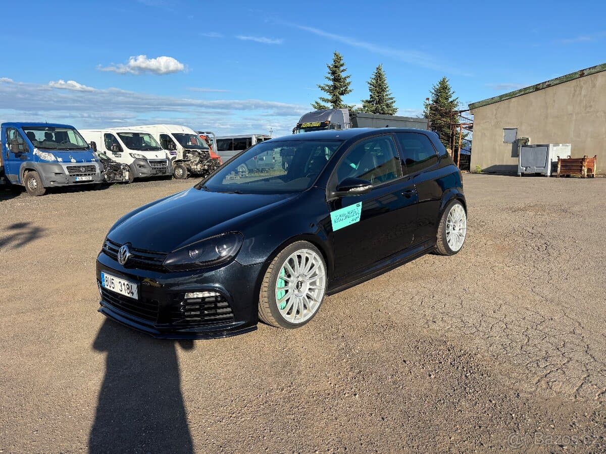 Volkswagen GOLF - 11