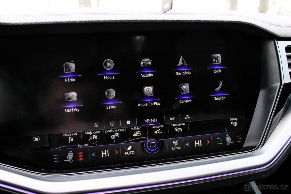 2018 Volkswagen TOUAREG - 11