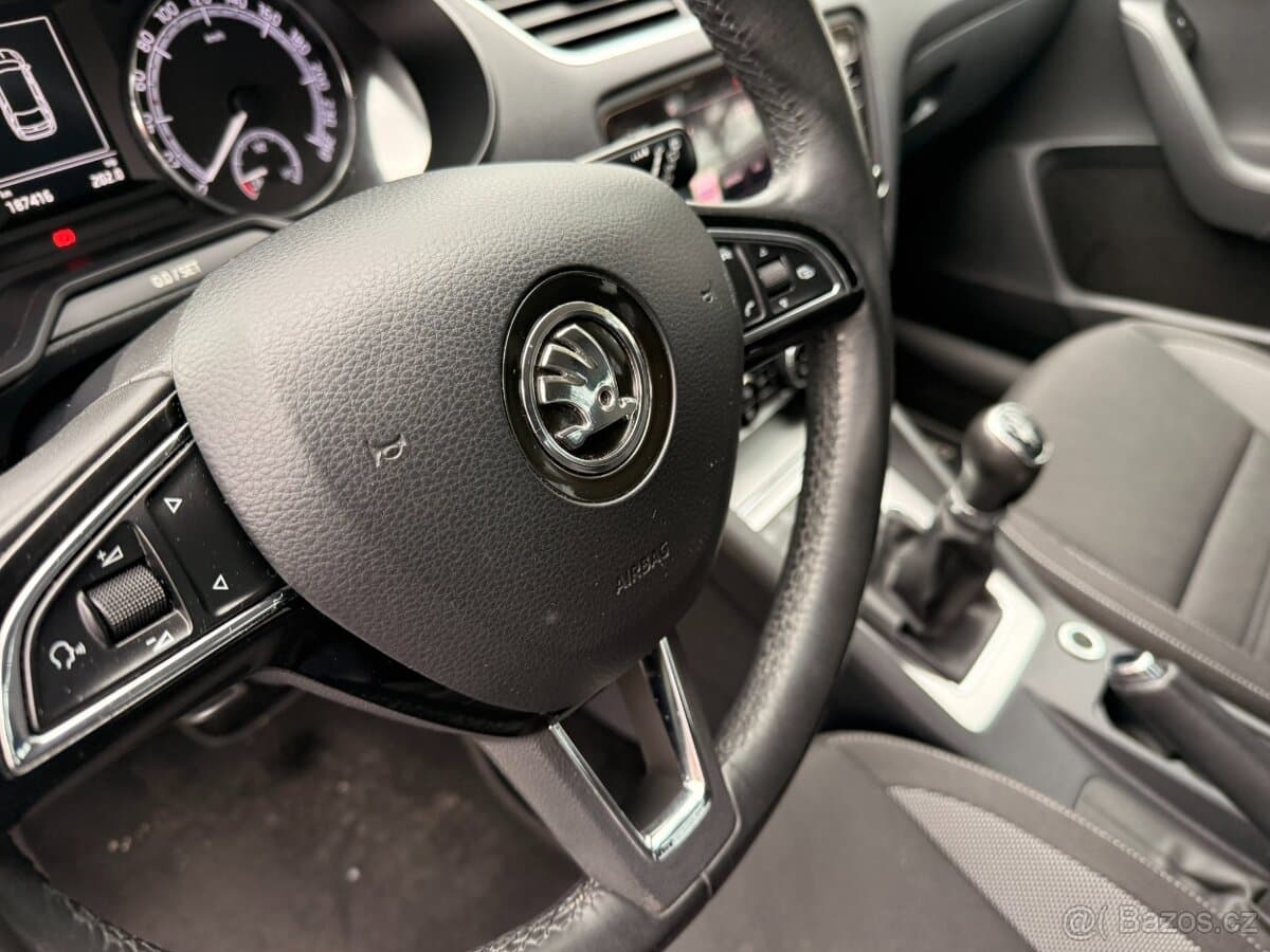 2018 Škoda OCTAVIA - 11