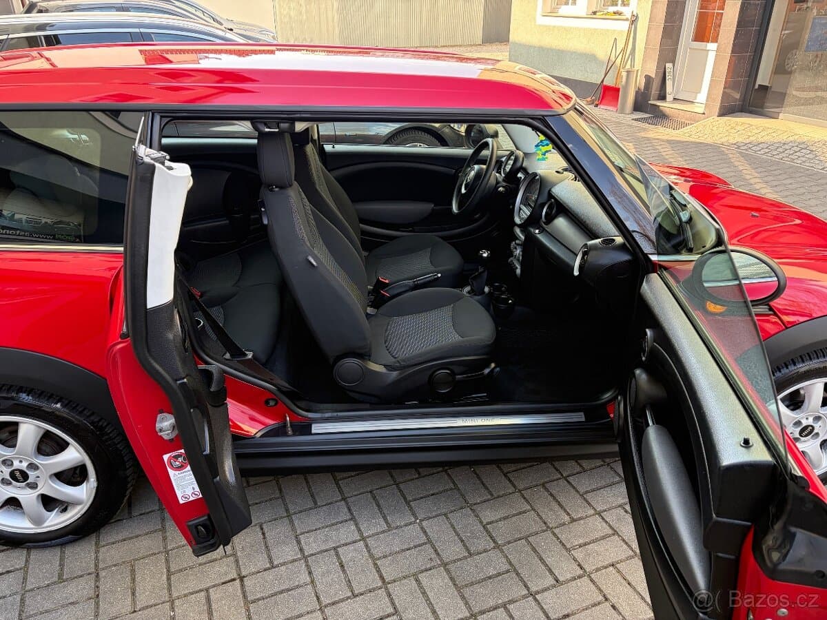 2009 Mini CLUBMAN - 11