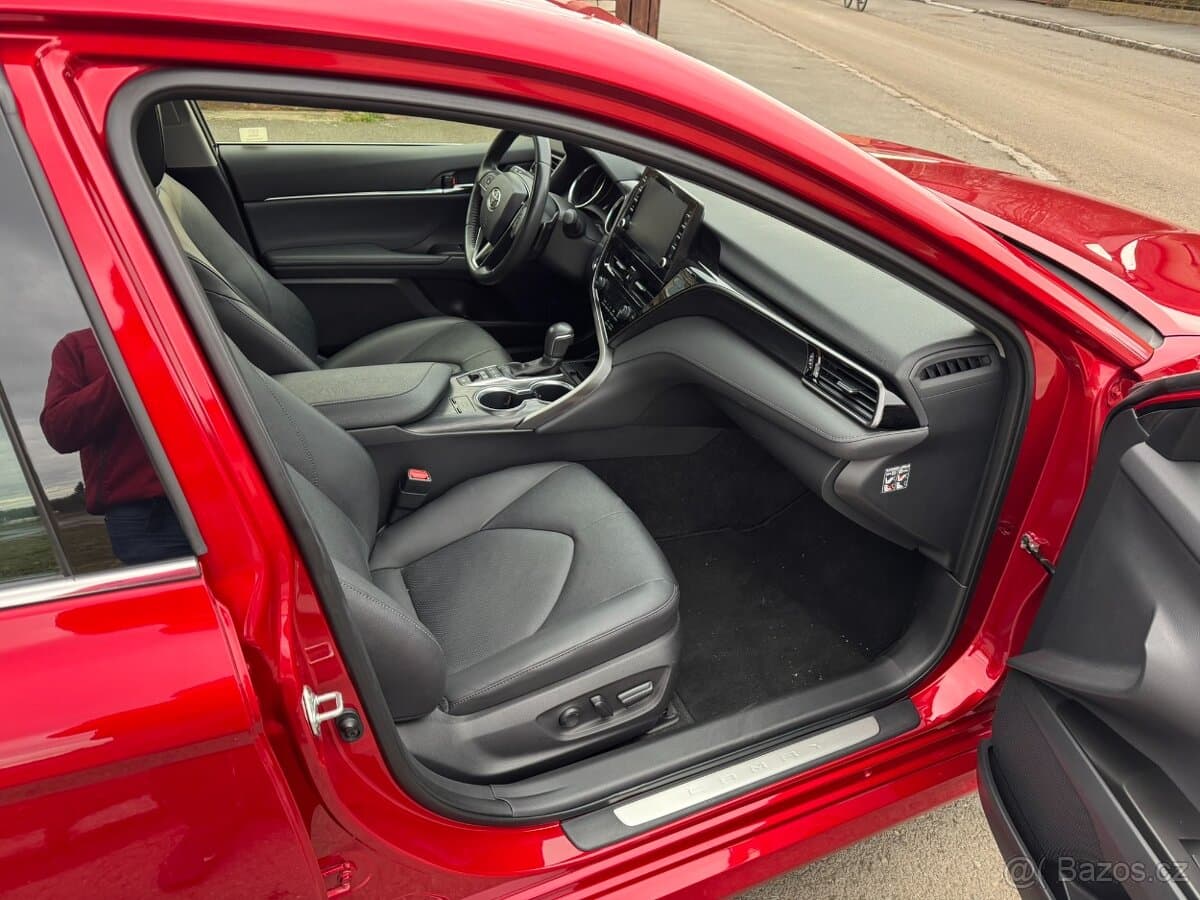 2023 Toyota CAMRY - 11