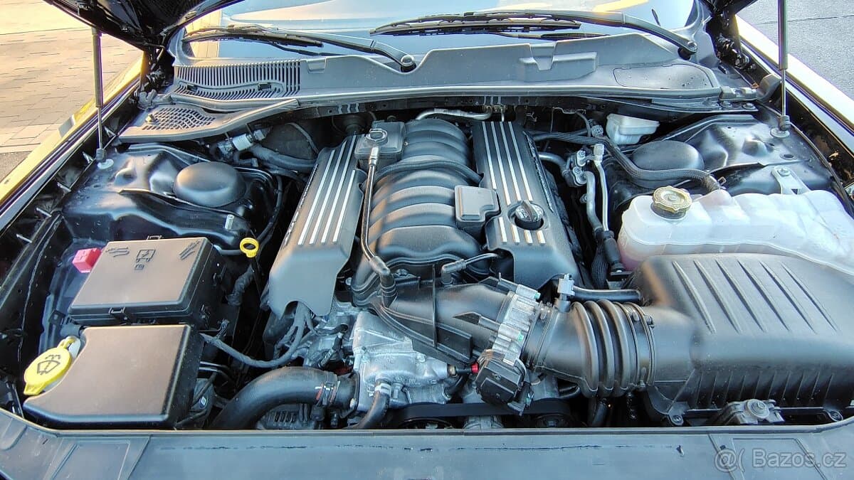 2022 Dodge CHALLENGER - 11