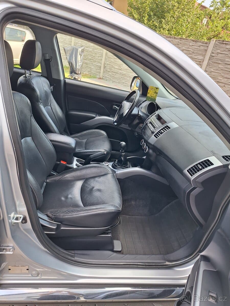 2009 Peugeot 4007 - 11