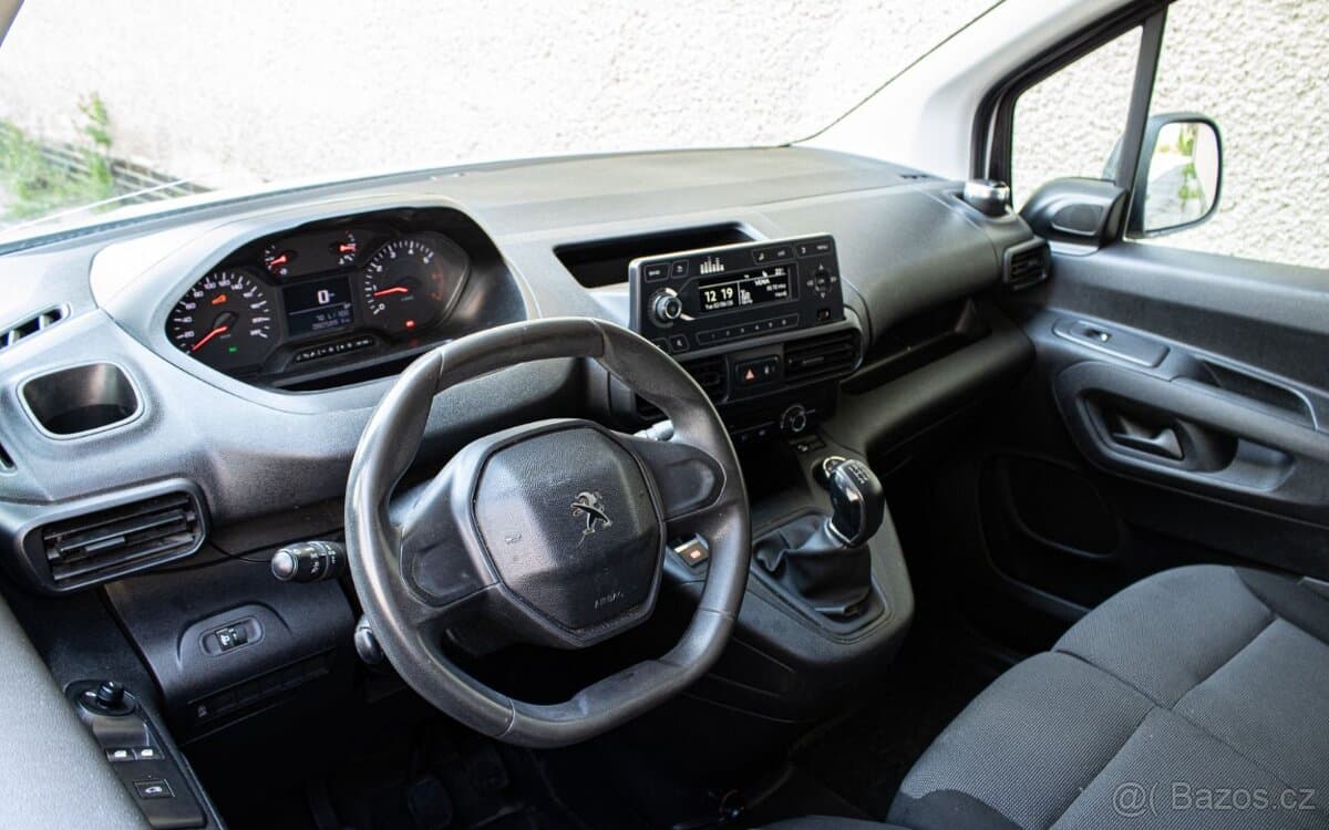 2019 Peugeot PARTNER - 11