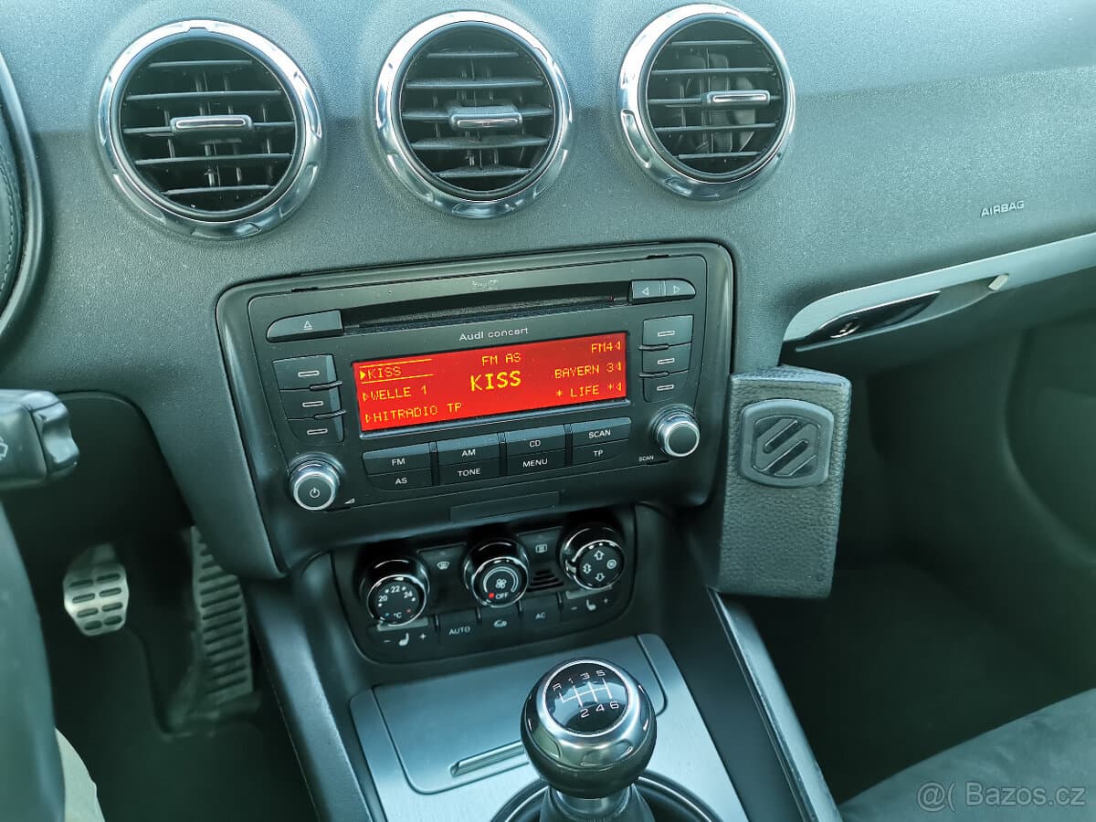 2006 Audi TT - 11