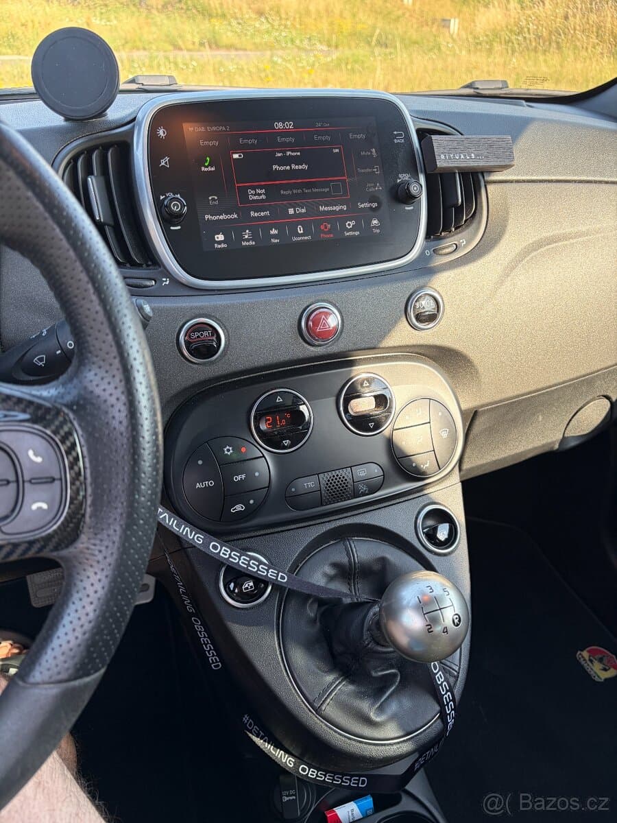 2017 Abarth 595 - 11