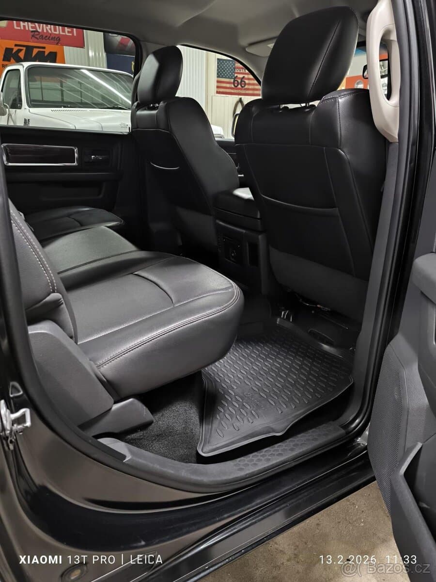 2010 Dodge RAM - 11