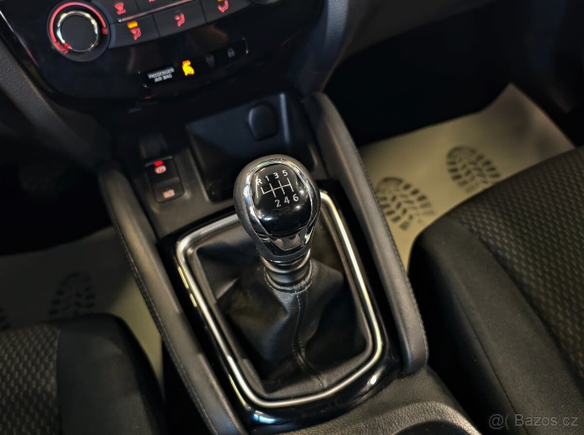 2017 Nissan QASHQAI - 11