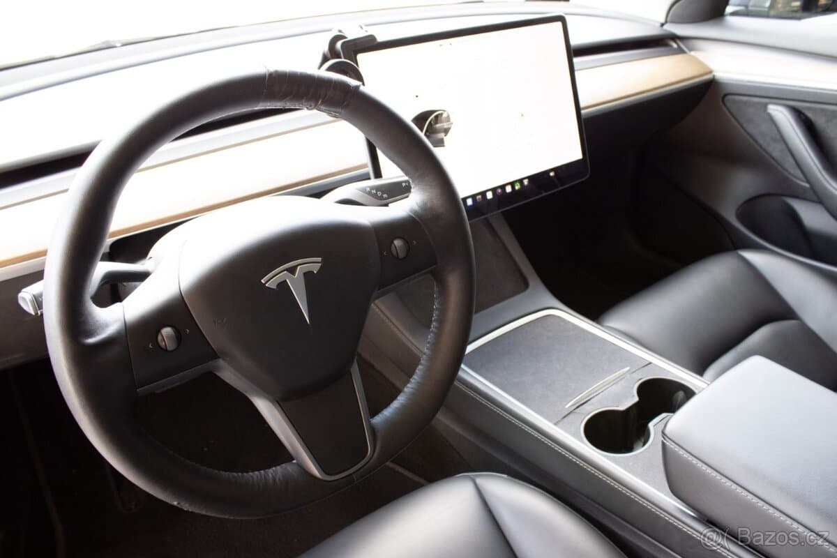 2021 Tesla MODEL 3 - 11