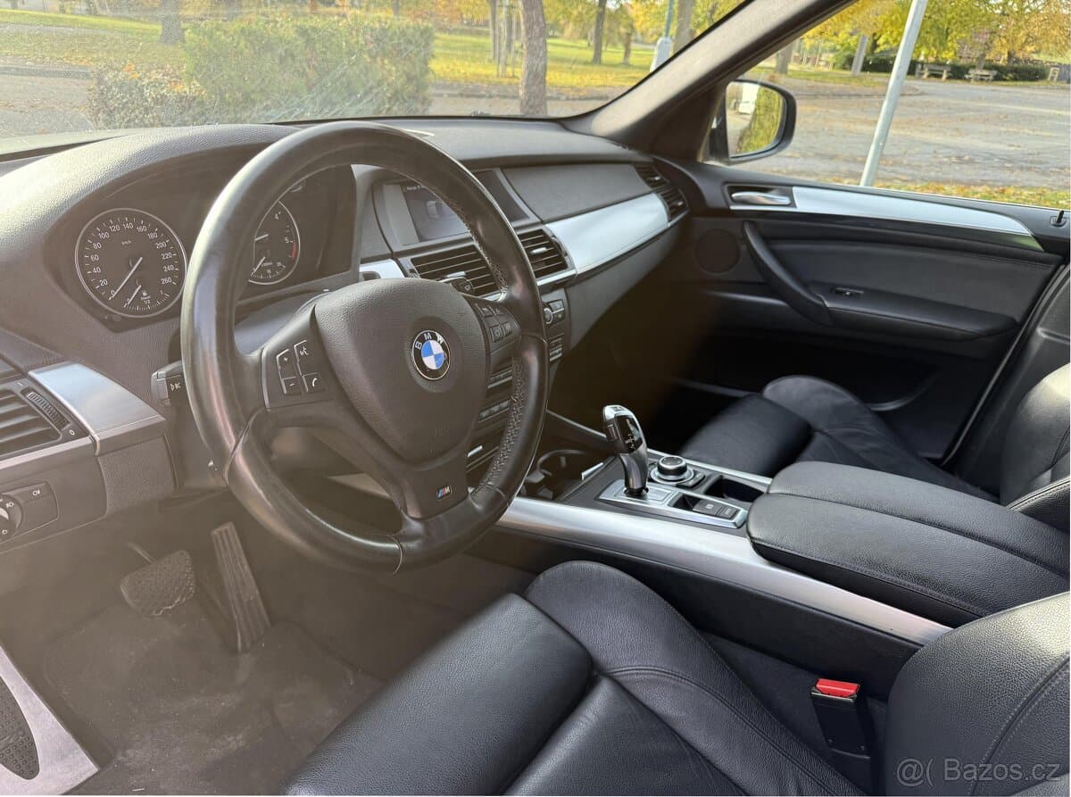 2011 BMW X5 - 11