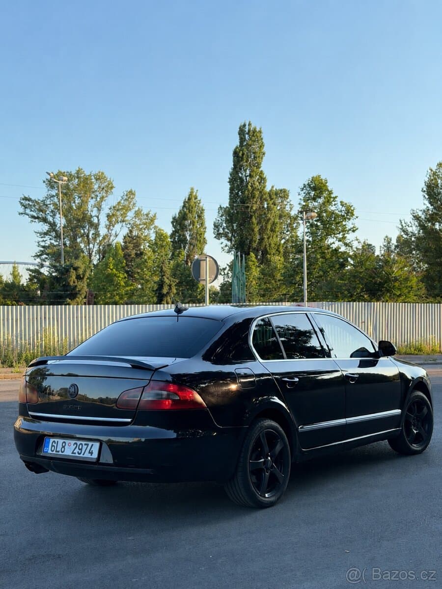 2009 Škoda SUPERB - 11
