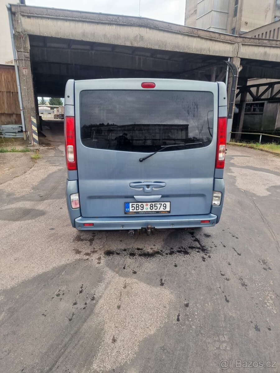 2008 Renault TRAFIC - 11