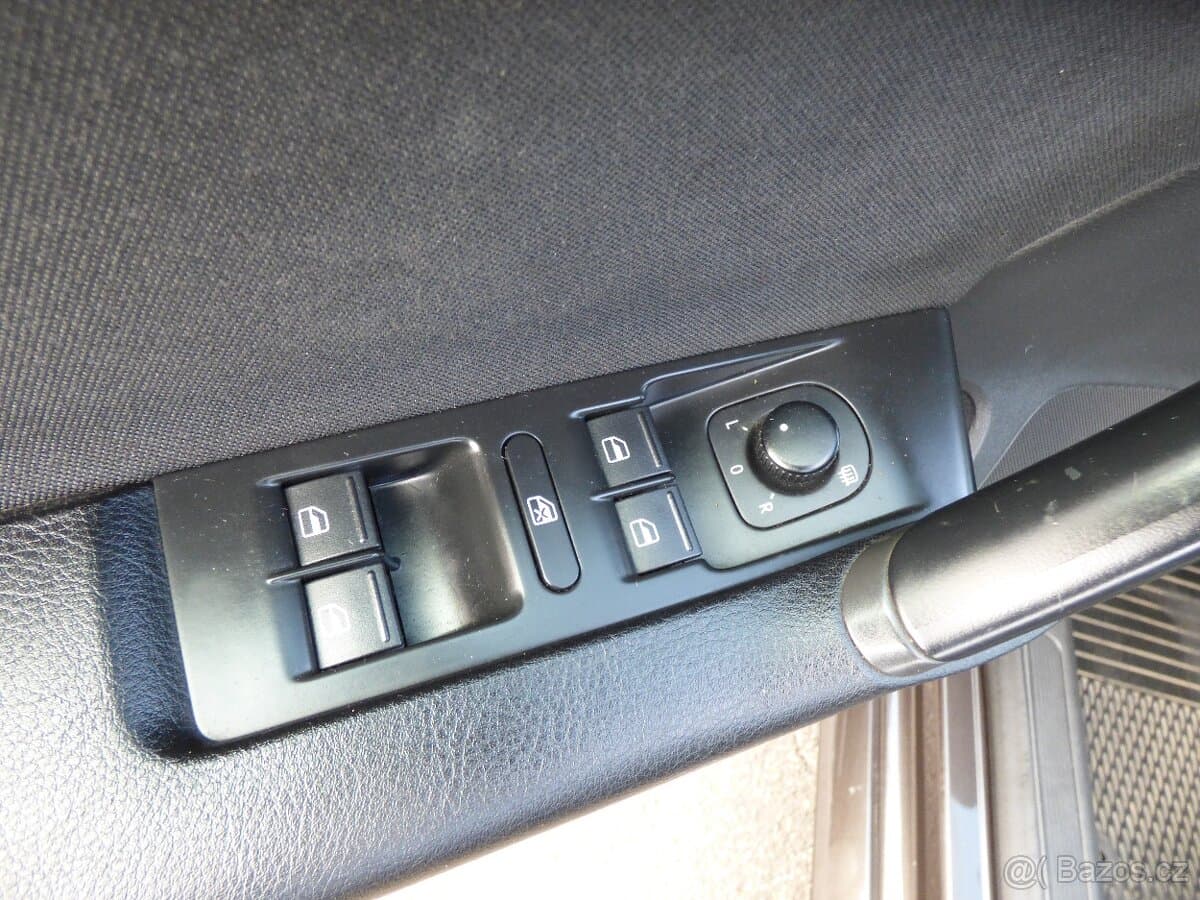 2014 Volkswagen PASSAT - 11