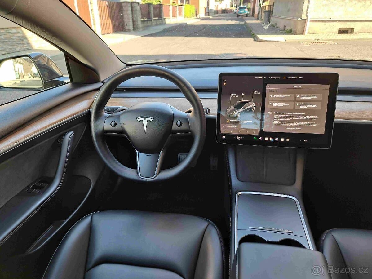 2023 Tesla MODEL 3 - 11