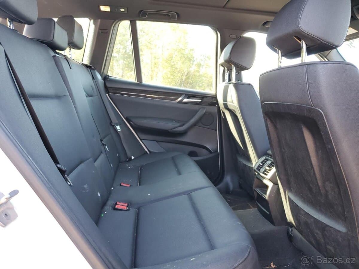 2016 BMW X3 - 11