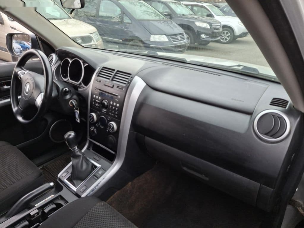 2009 Suzuki GRAND - 11