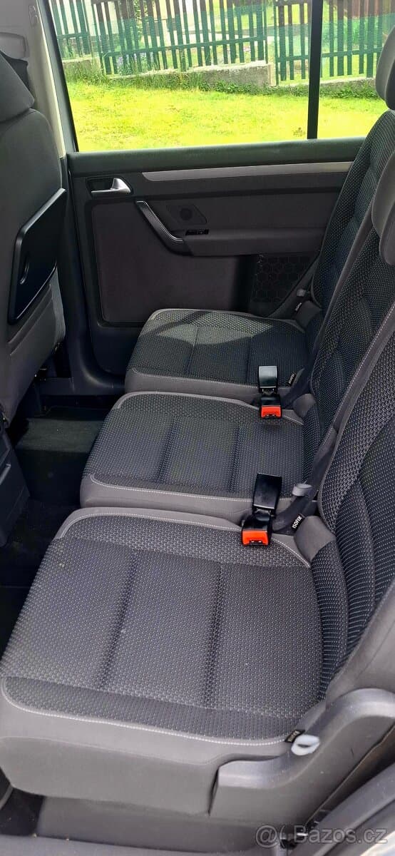2010 Volkswagen TOURAN - 11