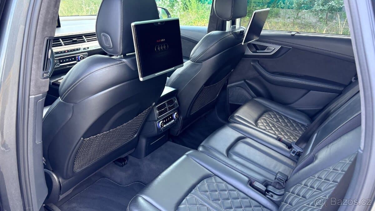 2016 Audi SQ7 - 11