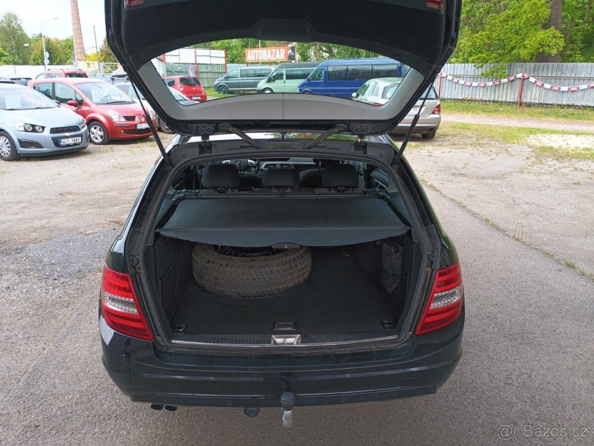 2012 Mercedes-Benz C-CLASS - 11