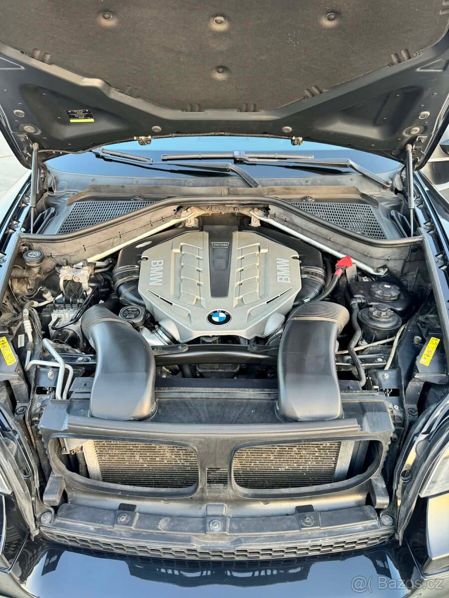 2010 BMW X6 - 11