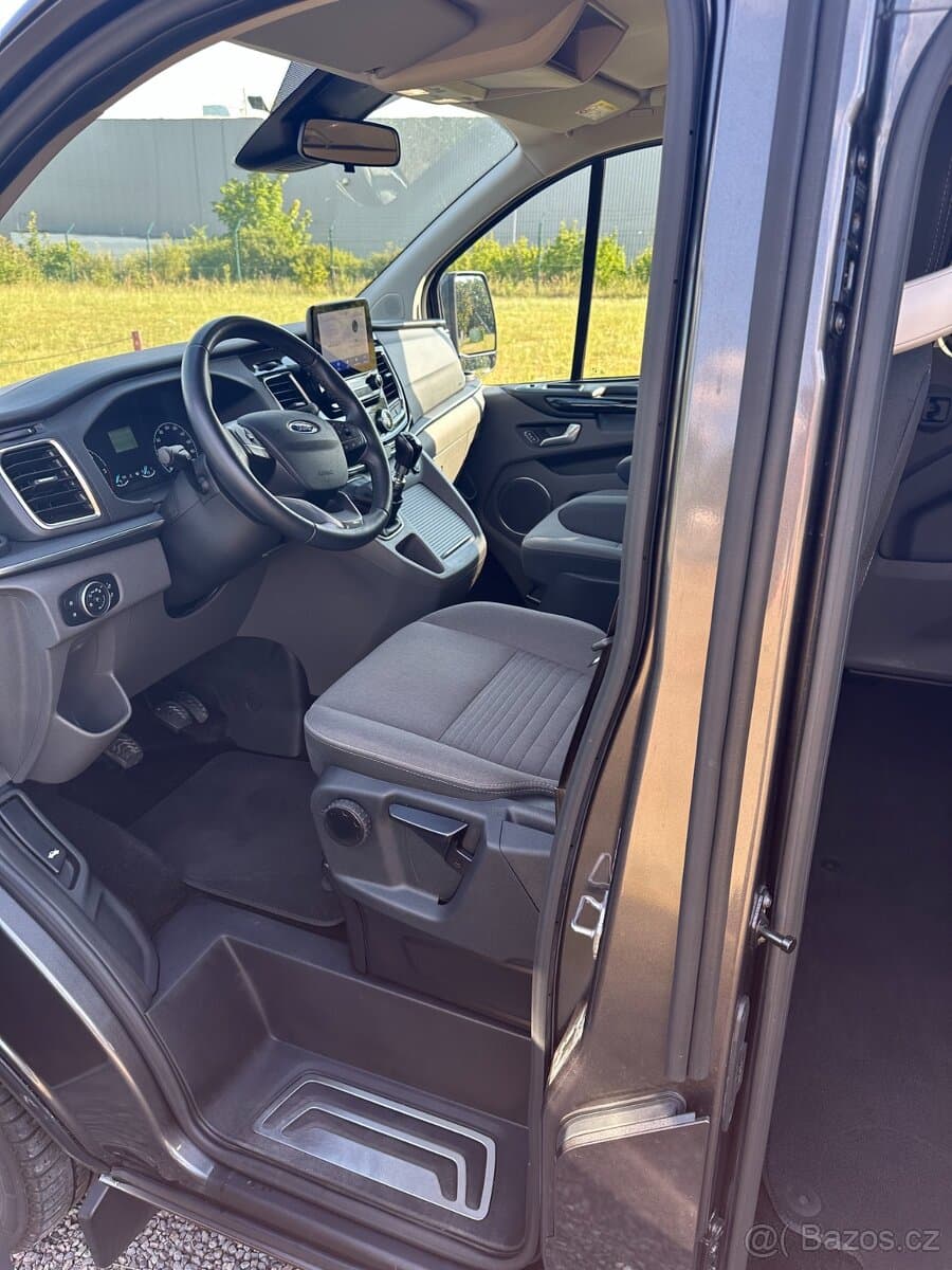 2021 Ford TOURNEO - 11