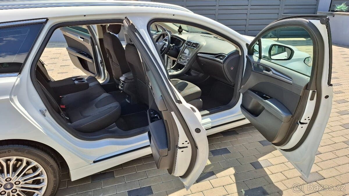 2021 Ford MONDEO - 11