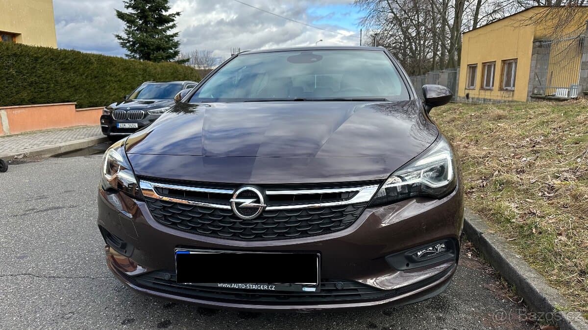 2016 Opel ASTRA - 11
