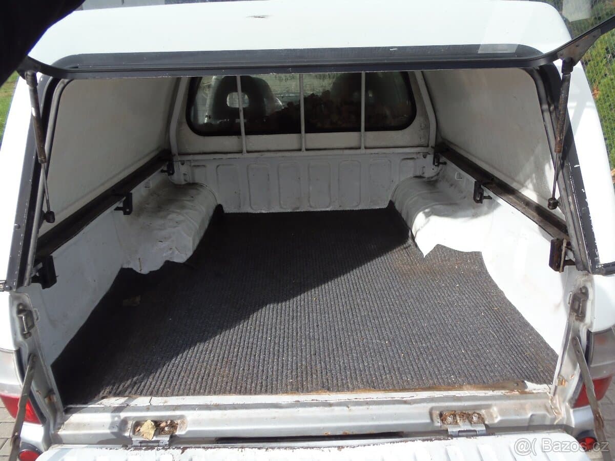 2003 Mitsubishi L200 - 11