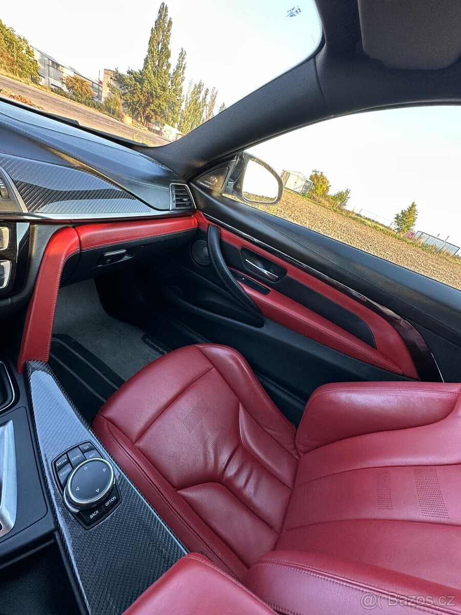 2016 BMW M4 - 11