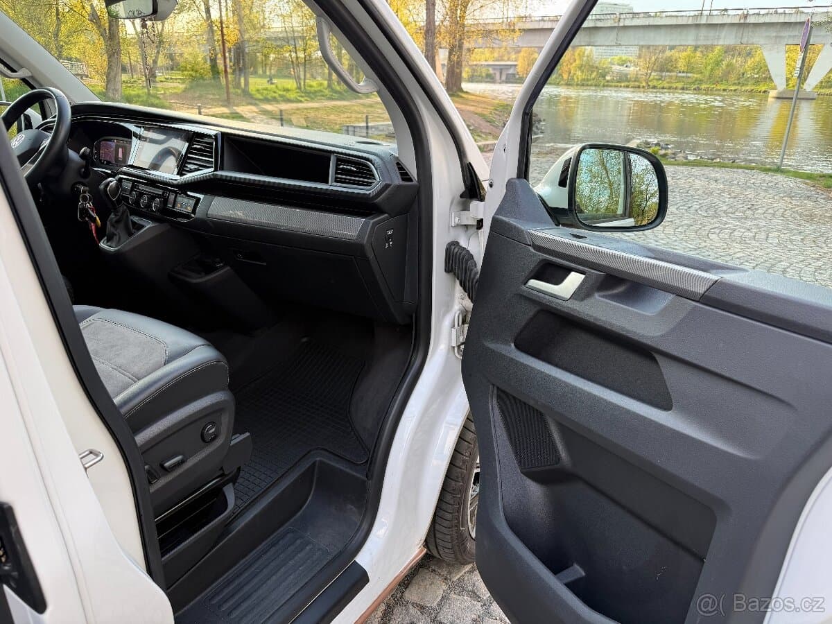 2021 Volkswagen MULTIVAN - 11