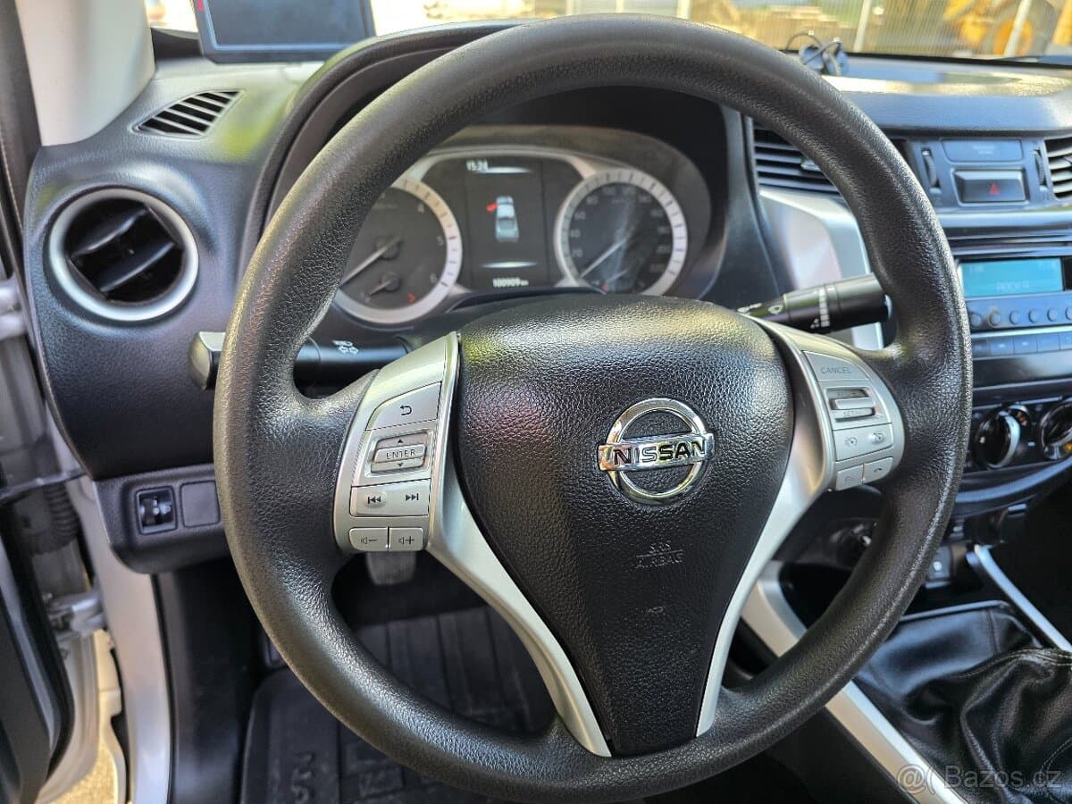 2020 Nissan NAVARA - 11