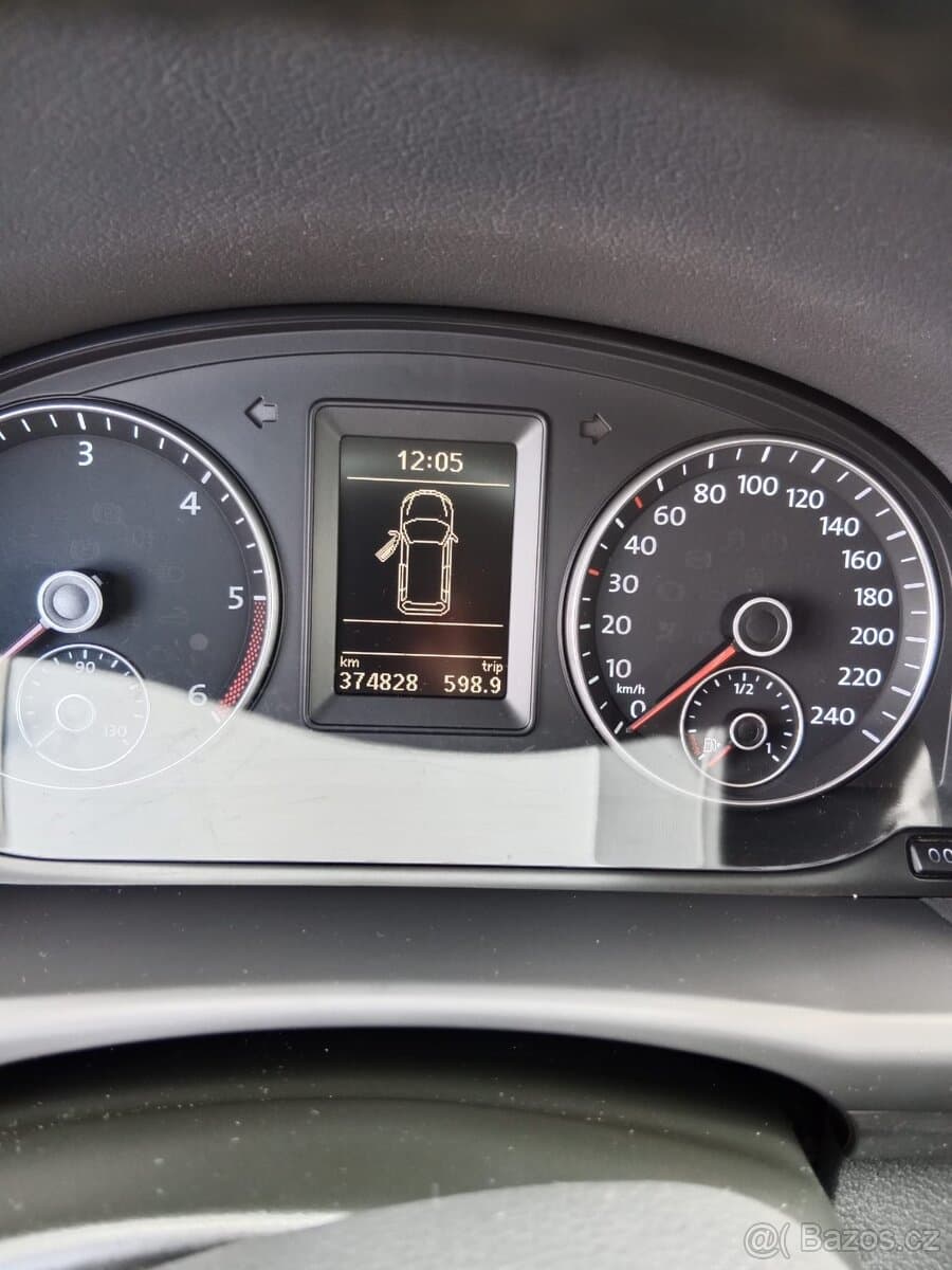 Volkswagen TOURAN - 11