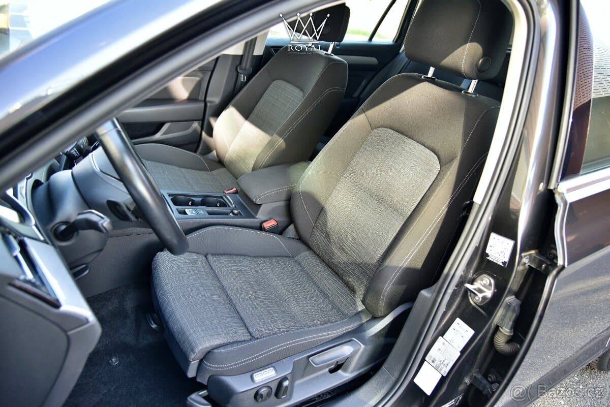 2021 Volkswagen PASSAT - 11
