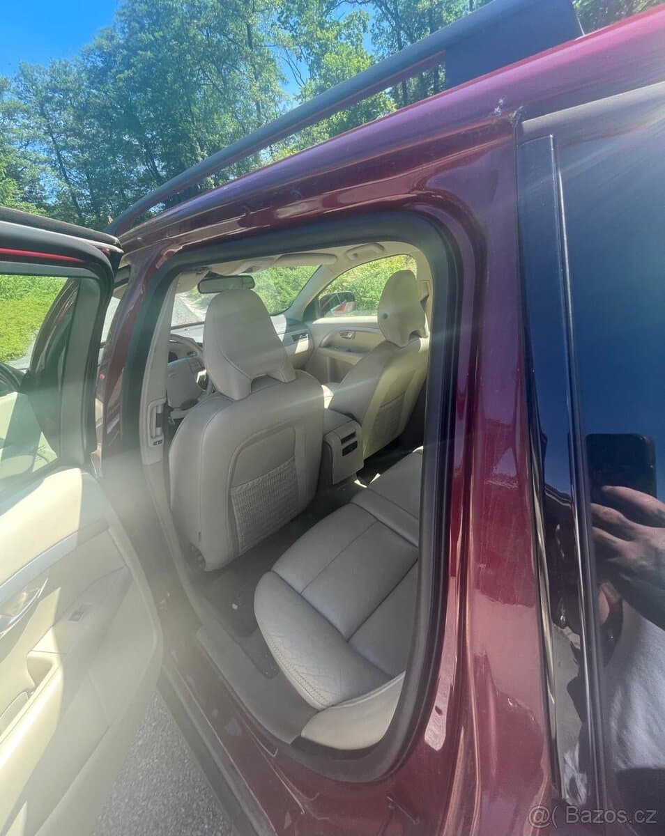 2009 Volvo XC70 - 11