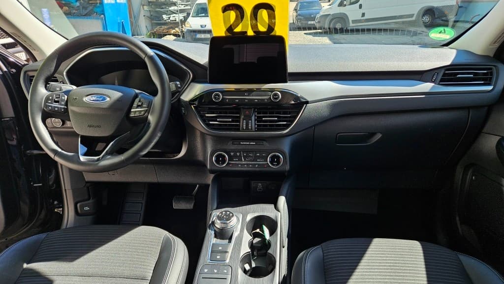 2023 Ford KUGA - 11