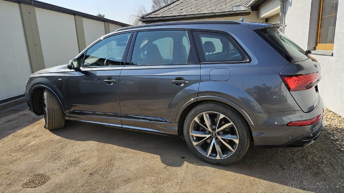 2022 Audi Q7 - 11