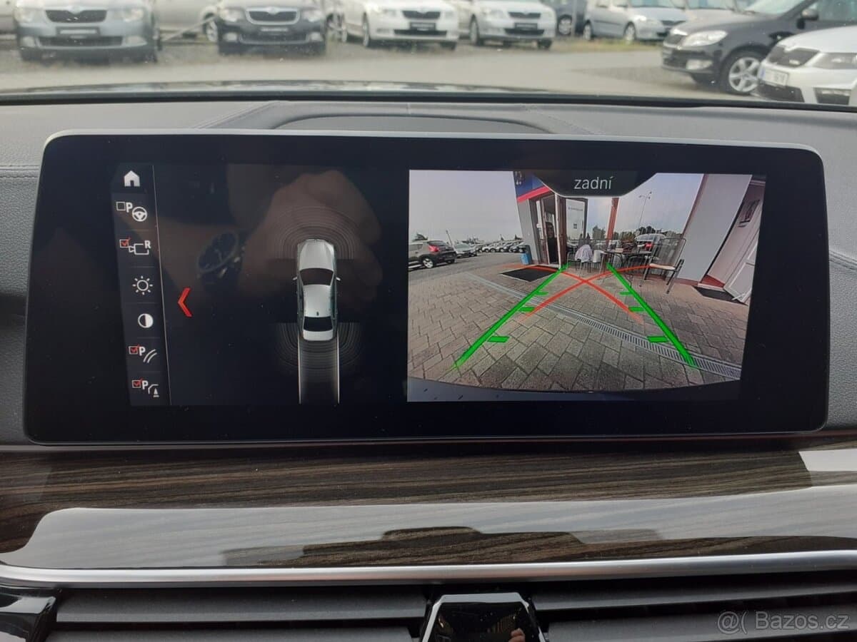 2019 BMW 5-SERIES - 11