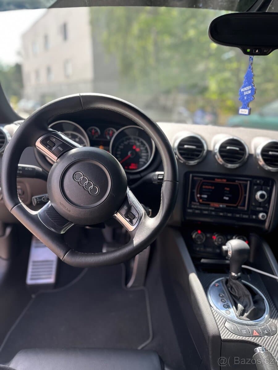 2008 Audi TT - 11